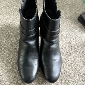 Easy Spirit Sleek Black Ankle Booties